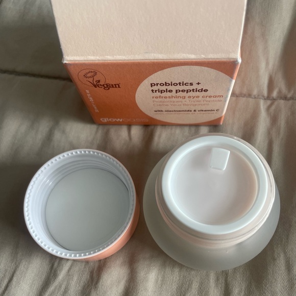 NWOT Glow Oasis Probiotics & Triple Peptide Eye Cream - Picture 5 of 5